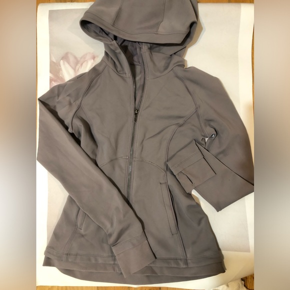 Lululemon Stopover Jacket zip up hoodie
Lunar Rock - Picture 6 of 7